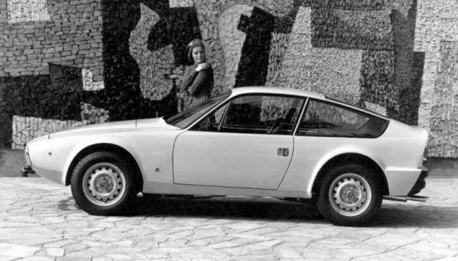 Alfa Romeo GT Junior by Zagato 1970 года  (фото 9 из 11)